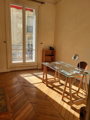 bureau vide.jpg